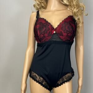 Daisy Fuentes Full Figure Teddy Plus Size 1X Bodysuit Lingerie Black Lace Red